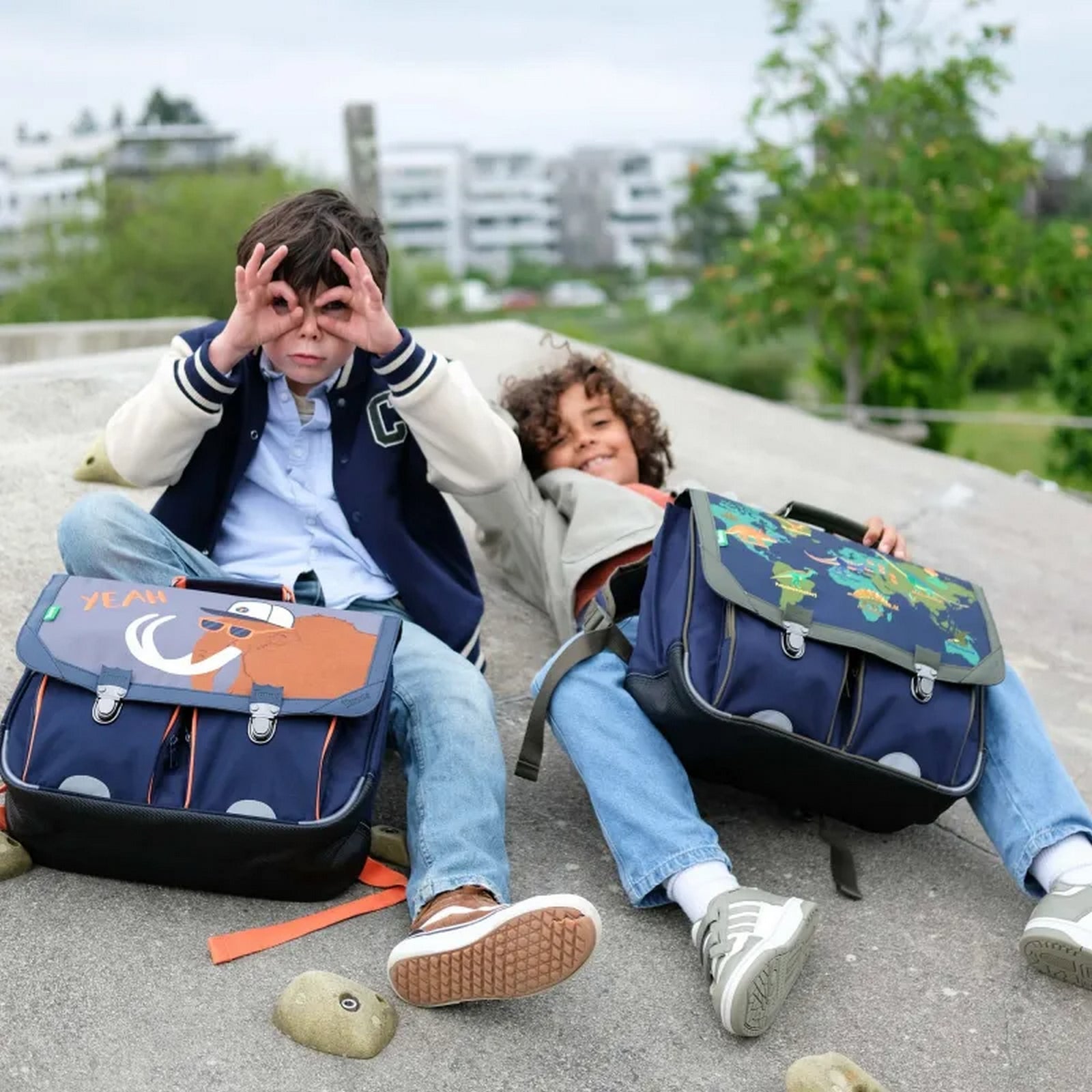 #couleur_bleu marine