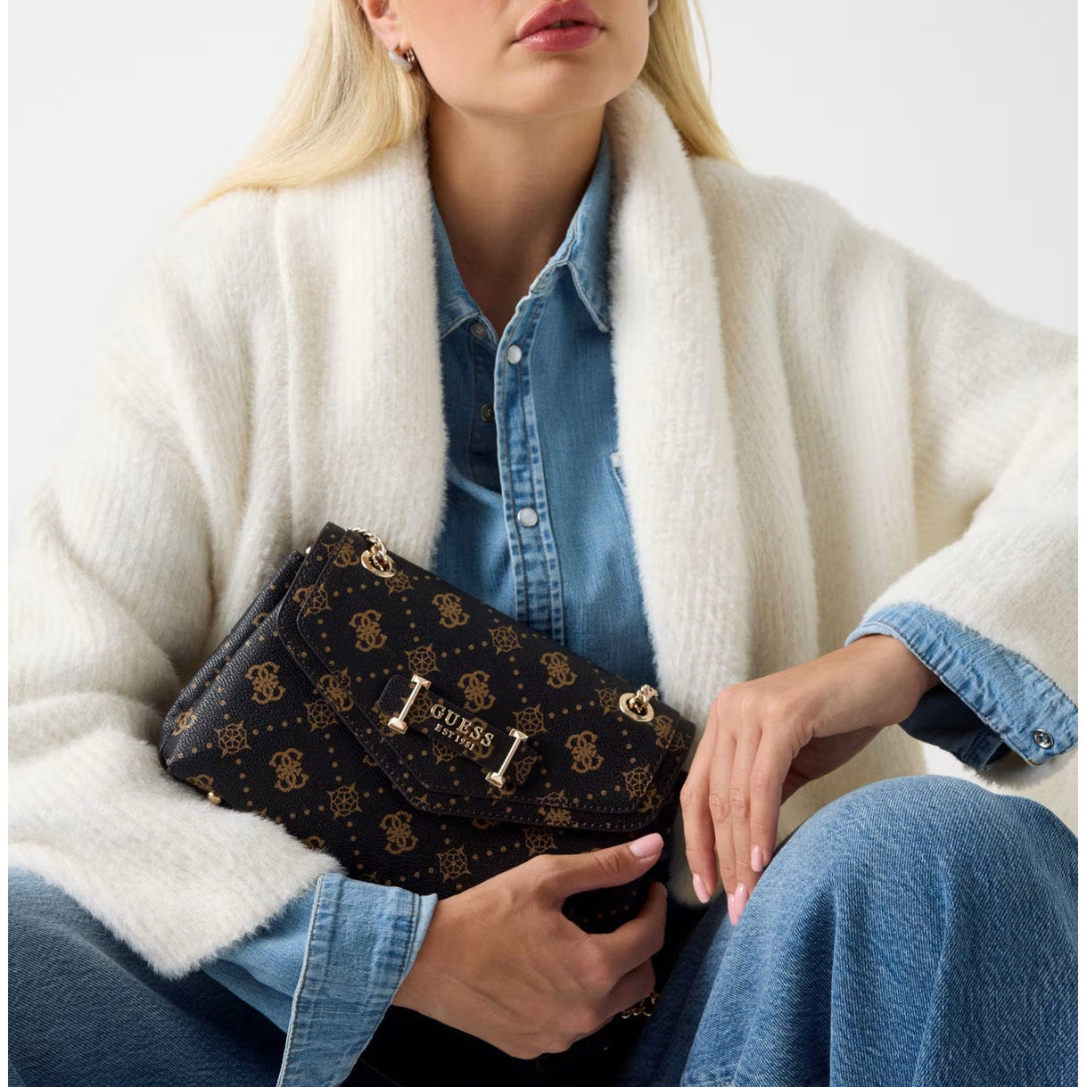 #couleur_marron/mocha logo