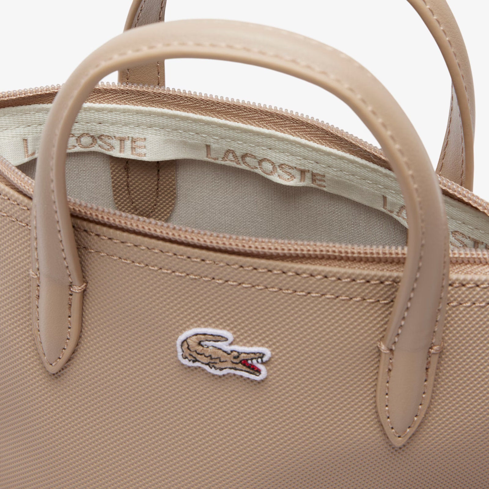 #couleur_taupe