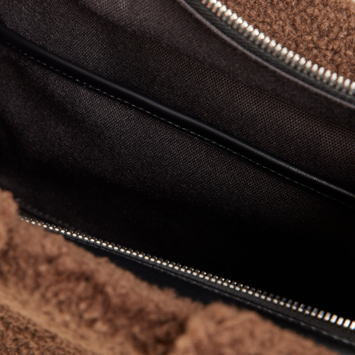 #couleur_marron foncé