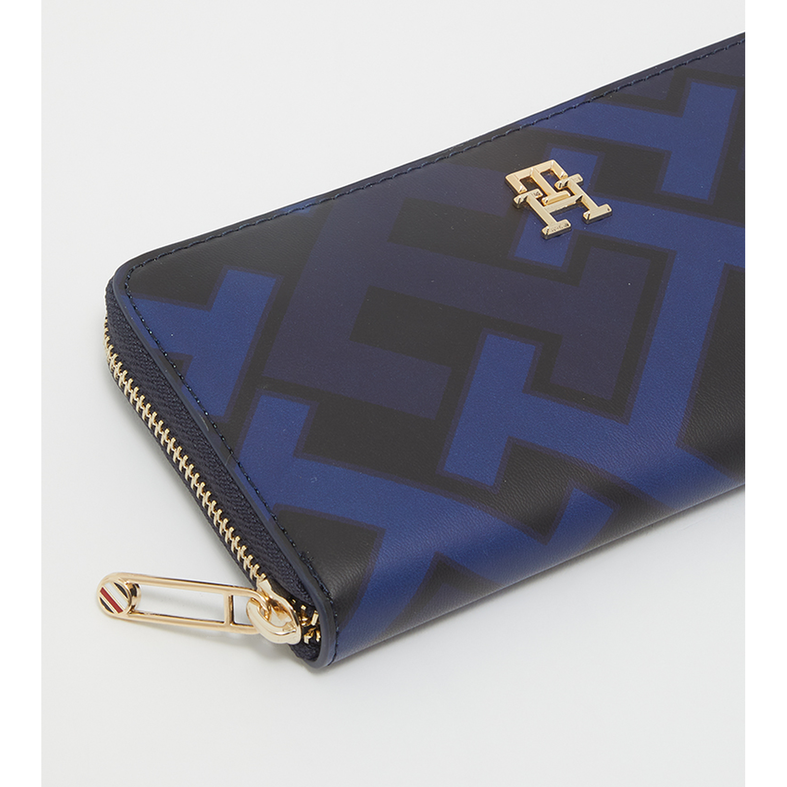 #couleur_bleu marine