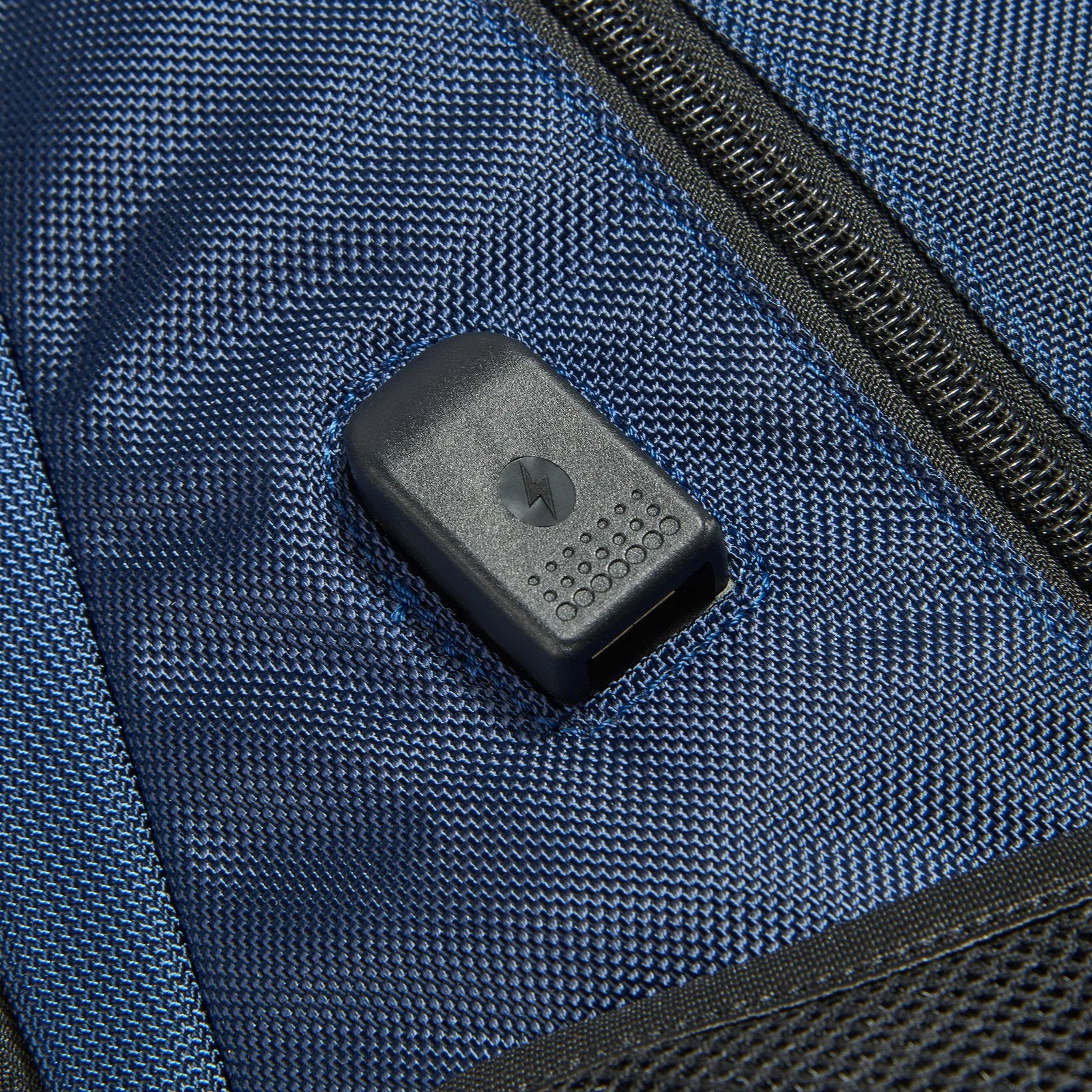 #couleur_bleu marine