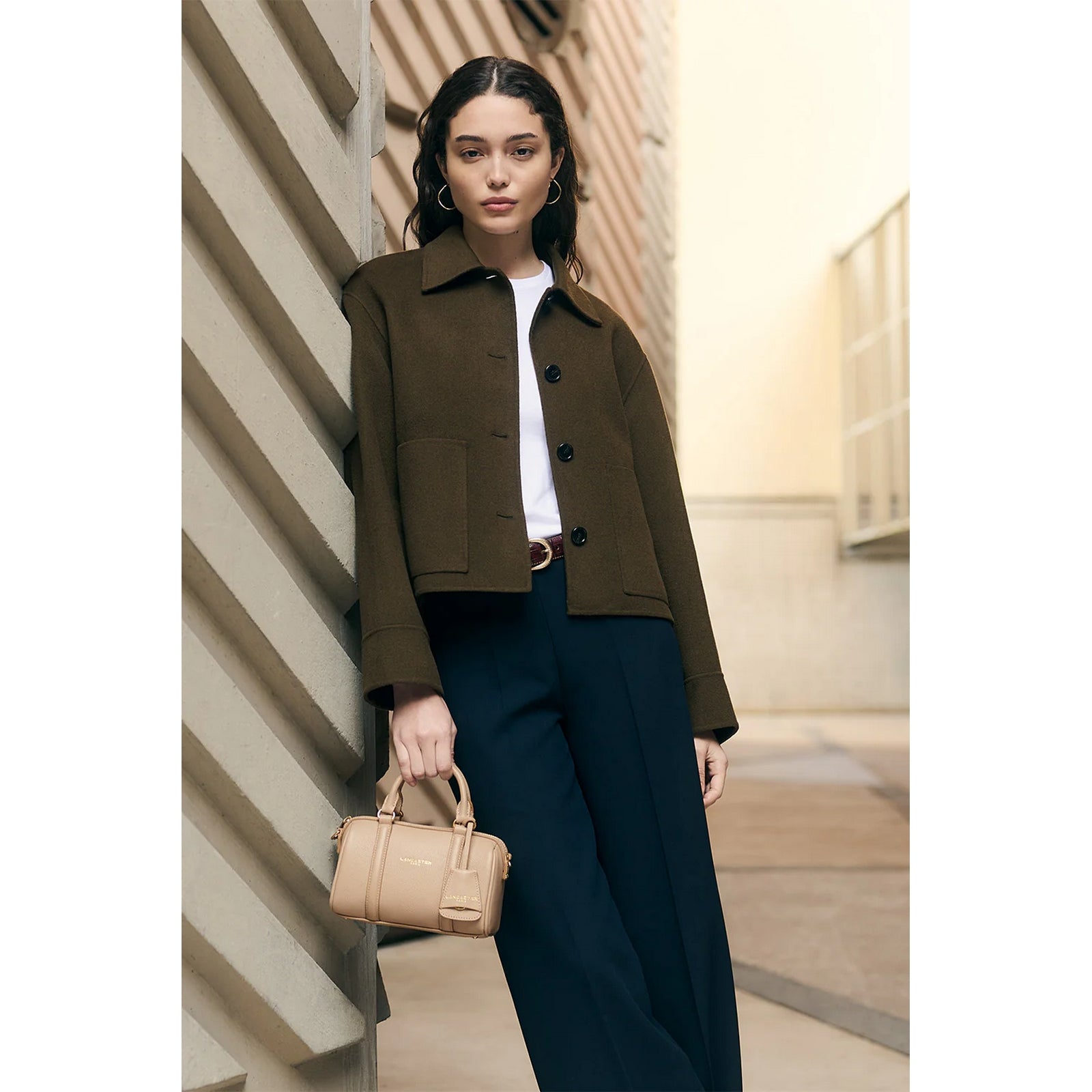 #couleur_beige foncé