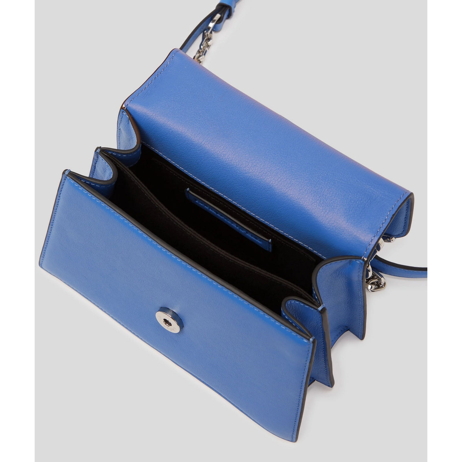 #couleur_bleu ultra marine