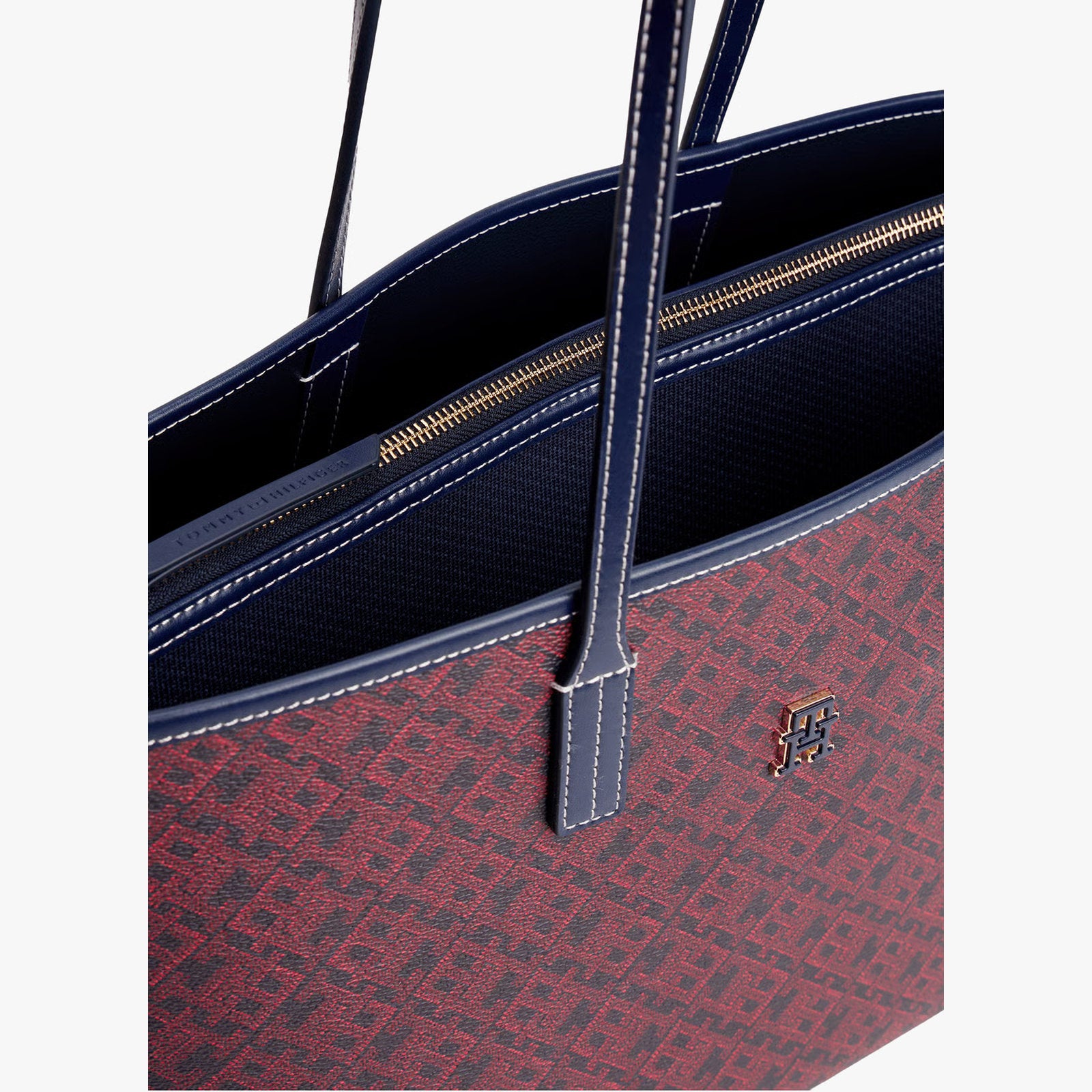 #couleur_bleu marine